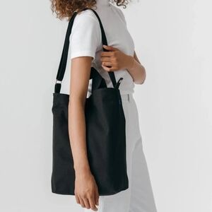 Nwot! Baggu Cotton Canvas Vertical Duck Bag Black Crossbody Tote